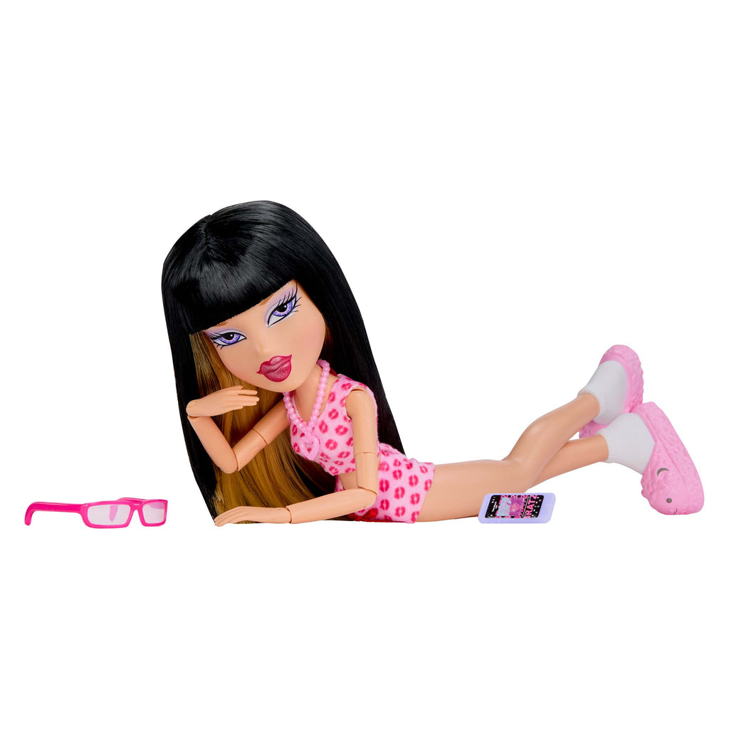 Bratz What'z In My Closet Playset with Doll